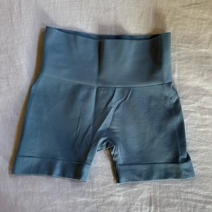 SET ACTIVE Blue Sculpt flex Shorts